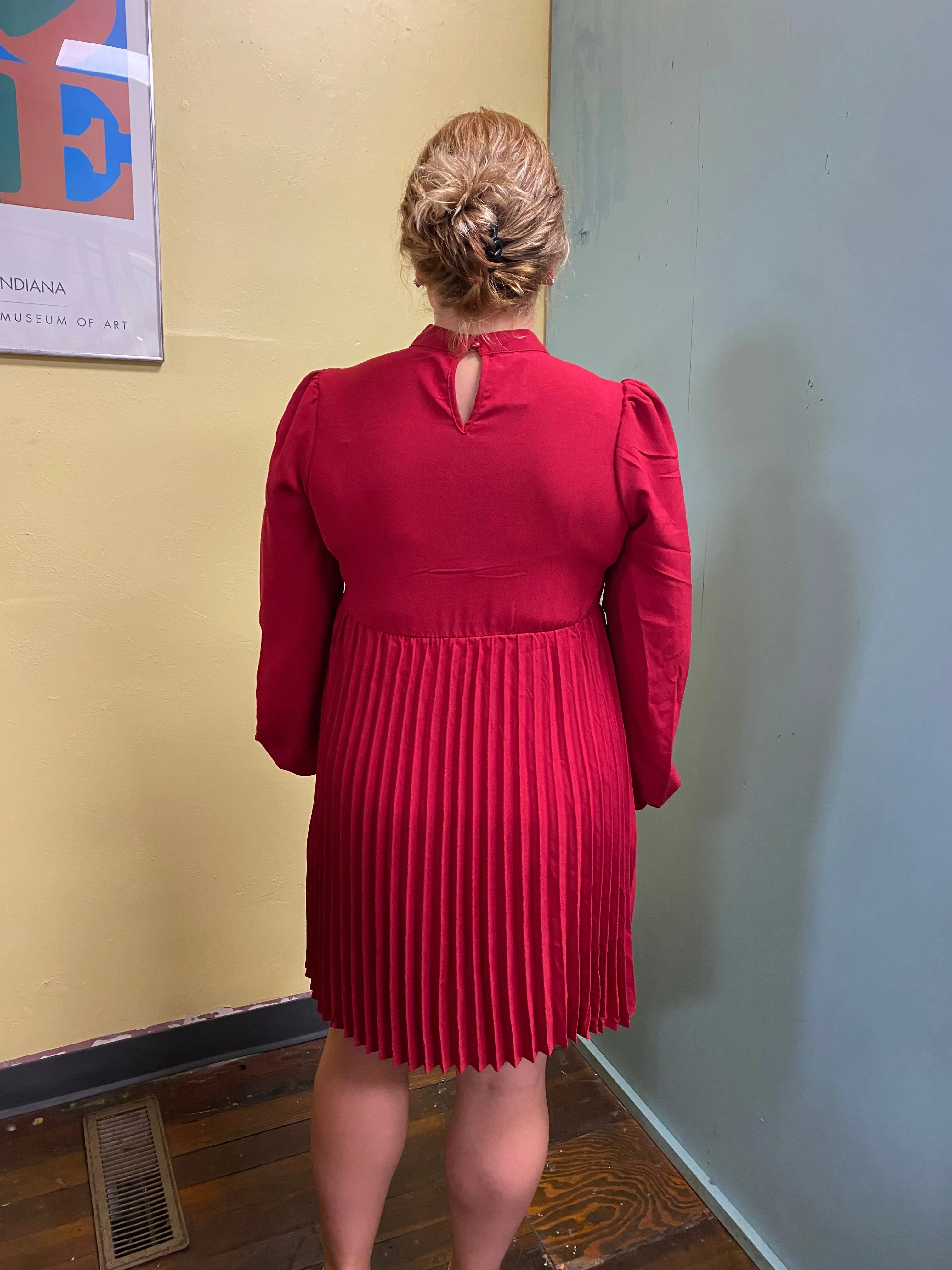 Red Dresses, small
